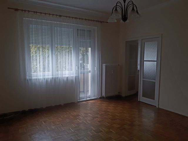 Győr, panel lakás - 269399 fotó