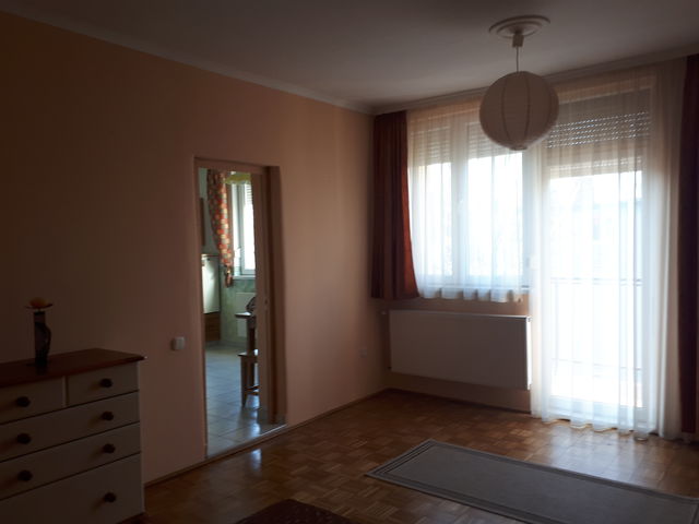 Győr, tégla lakás - 270796 fotó