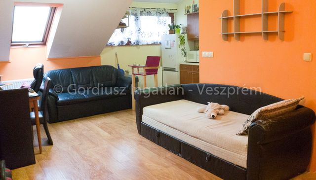 Veszprém, tégla lakás - 280099 fotó