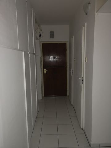 Székesfehérvár, panel lakás - 283614 fotó